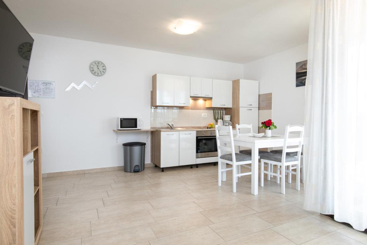 Apartments Otia Seaview 波拉特 外观 照片